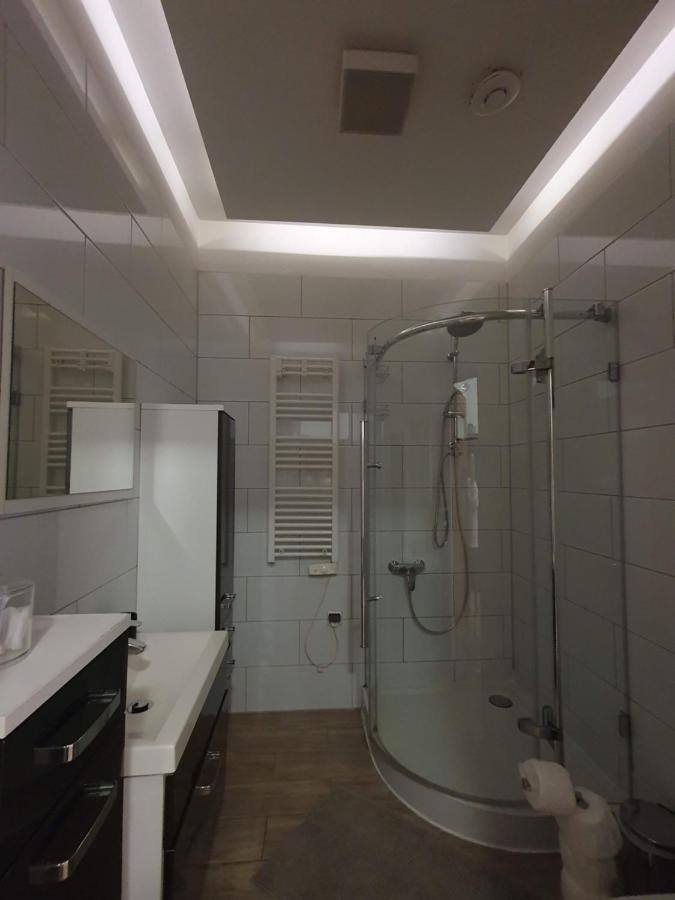 F-3 Rynek-wawel O&p Apartfamily Apartament